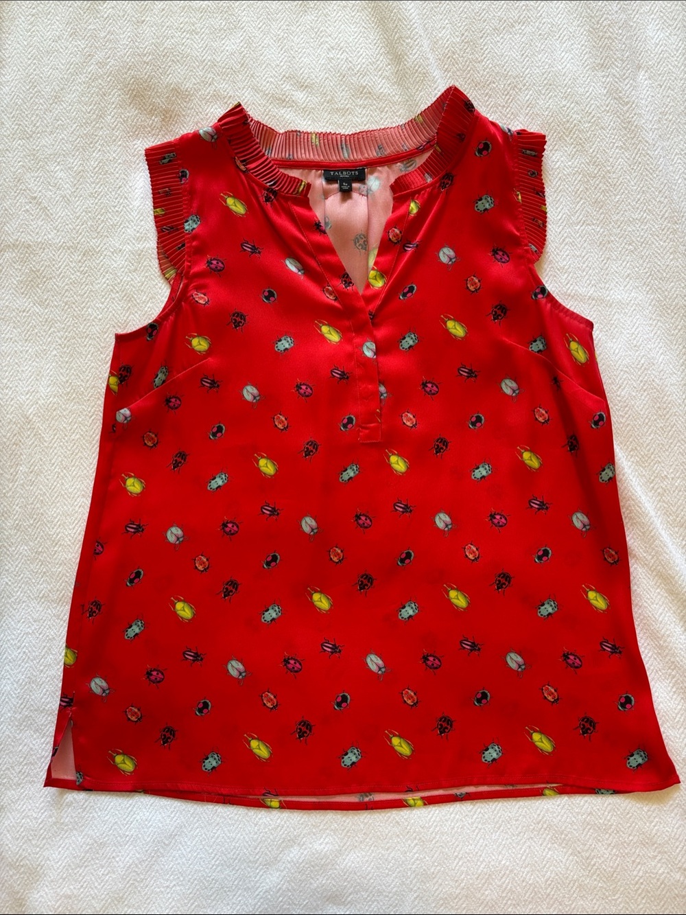 Talbots Red Beetle Print Sleeveless V-Neck Shell with Ruffle Trim